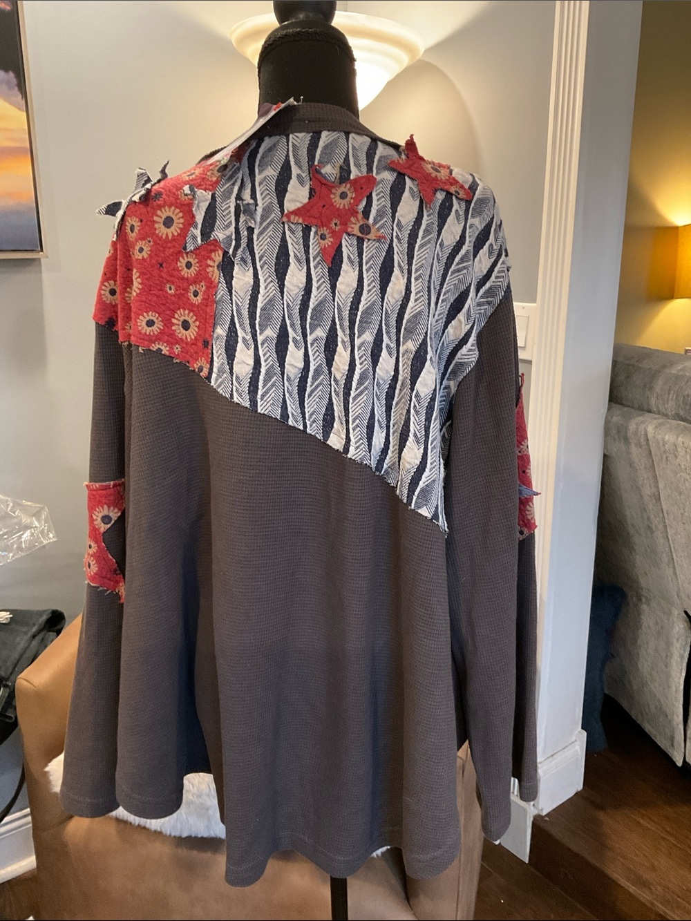 POL Lead By Stars Sweatshirt With Patchwork Star Detail NWT Sz M - Picture 6 of 7